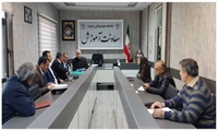جلسه تصمیم گیری در خصوص اسناد و بایگانی